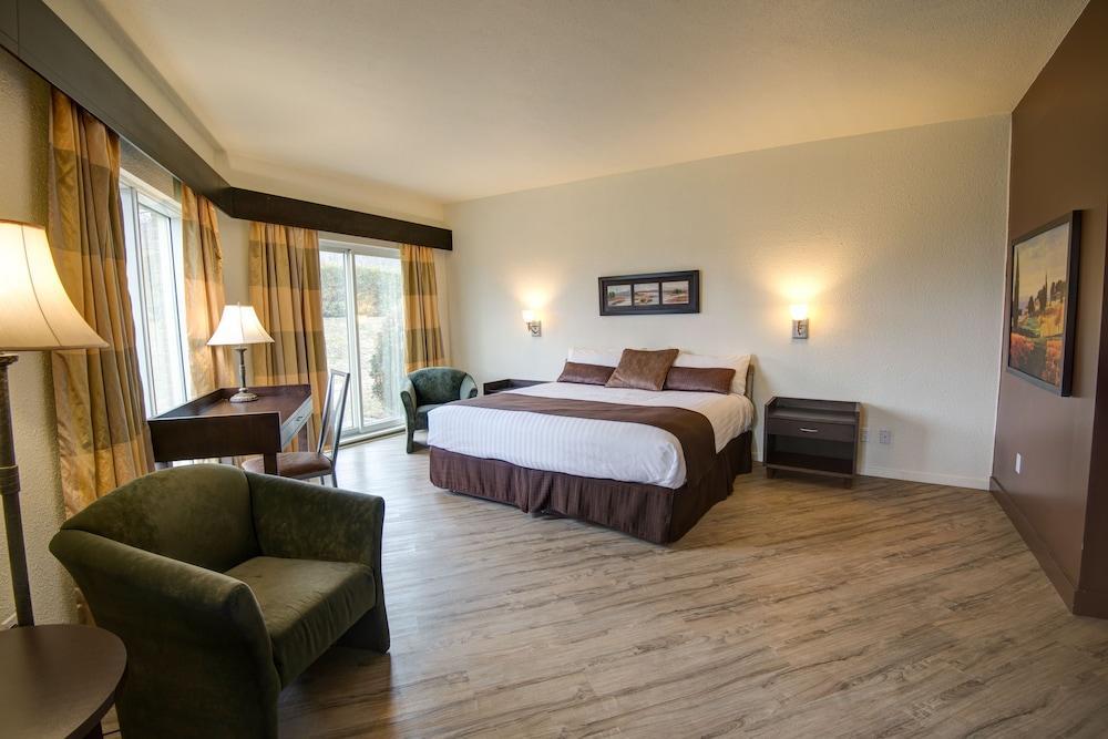 Days Inn By Wyndham Montmagny Exterior photo