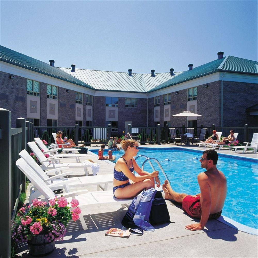 Days Inn By Wyndham Montmagny Exterior photo
