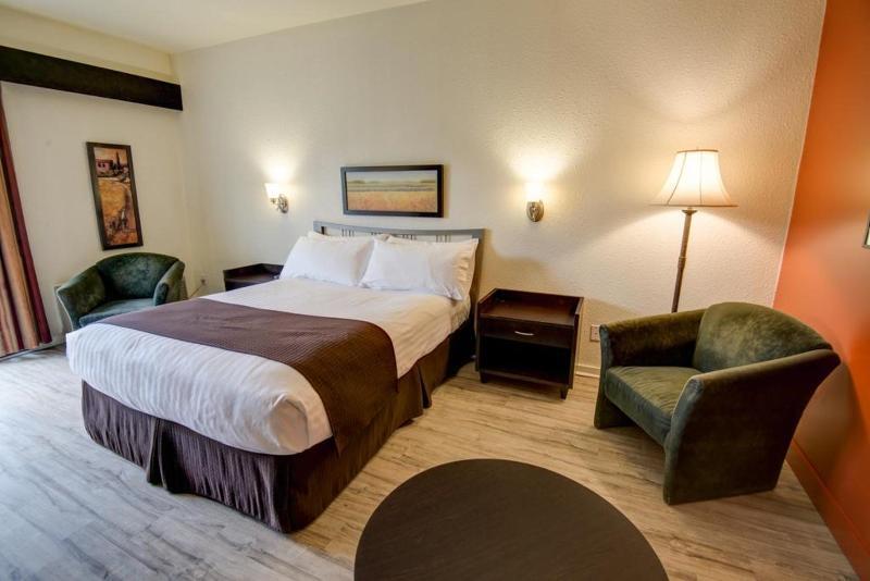 Days Inn By Wyndham Montmagny Exterior photo